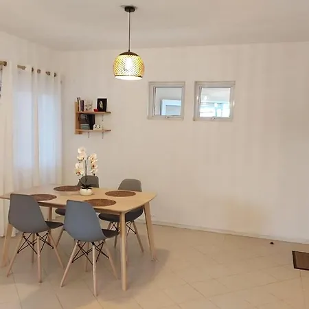 Cosy Apartment In Ebene Quatre Bornes Exteriér fotografie